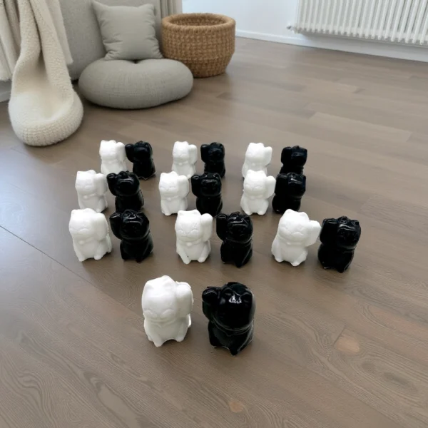 人手彫刻獨一無二的天然黑耀石 (Black obsidian) 及白石 (White quartz) 黑白招財貓 (每對 - 隨機) - Image 4